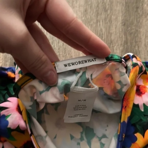 WEWOREWHAT Macro Wildflowers Tube Mini Skirt - Picture 3 of 3